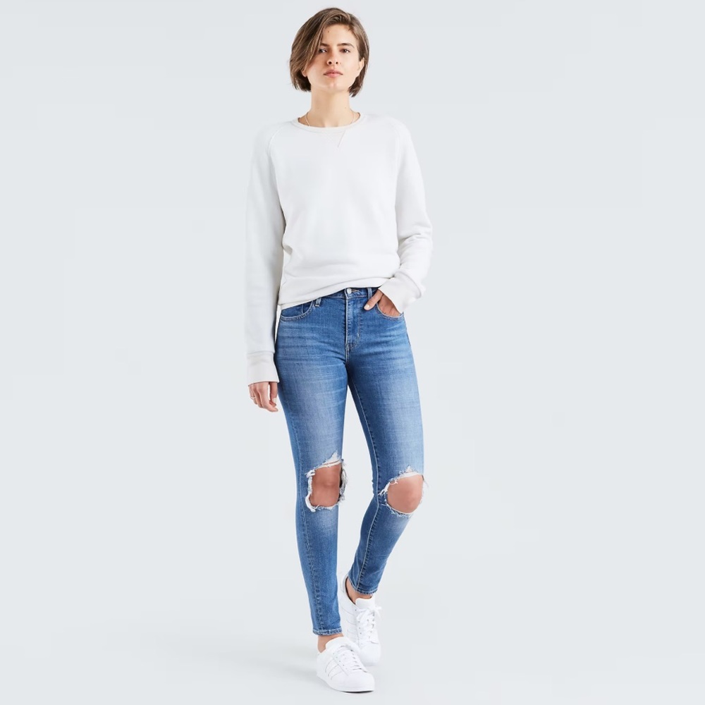 Levi’s 721 High Rise Ripped Jeans - Picture 3 of 15